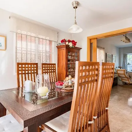 3 La Casa De Marilo Tomares