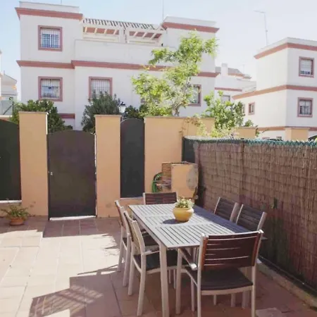 3 La Casa De Marilo Homestay
