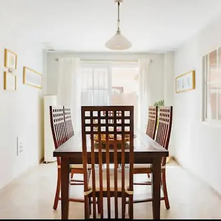 3 La Casa De Marilo Homestay Tomares